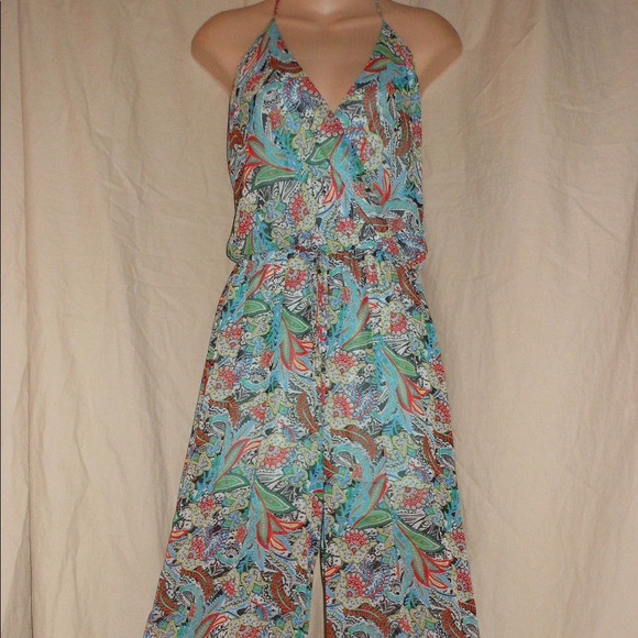 Beautiful Multicolor Paisley halter style jumpsuit - Picture 5 of 7